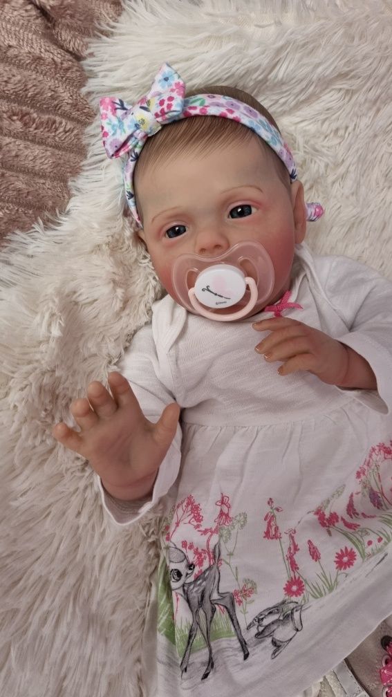 Fetita reborn de colectie