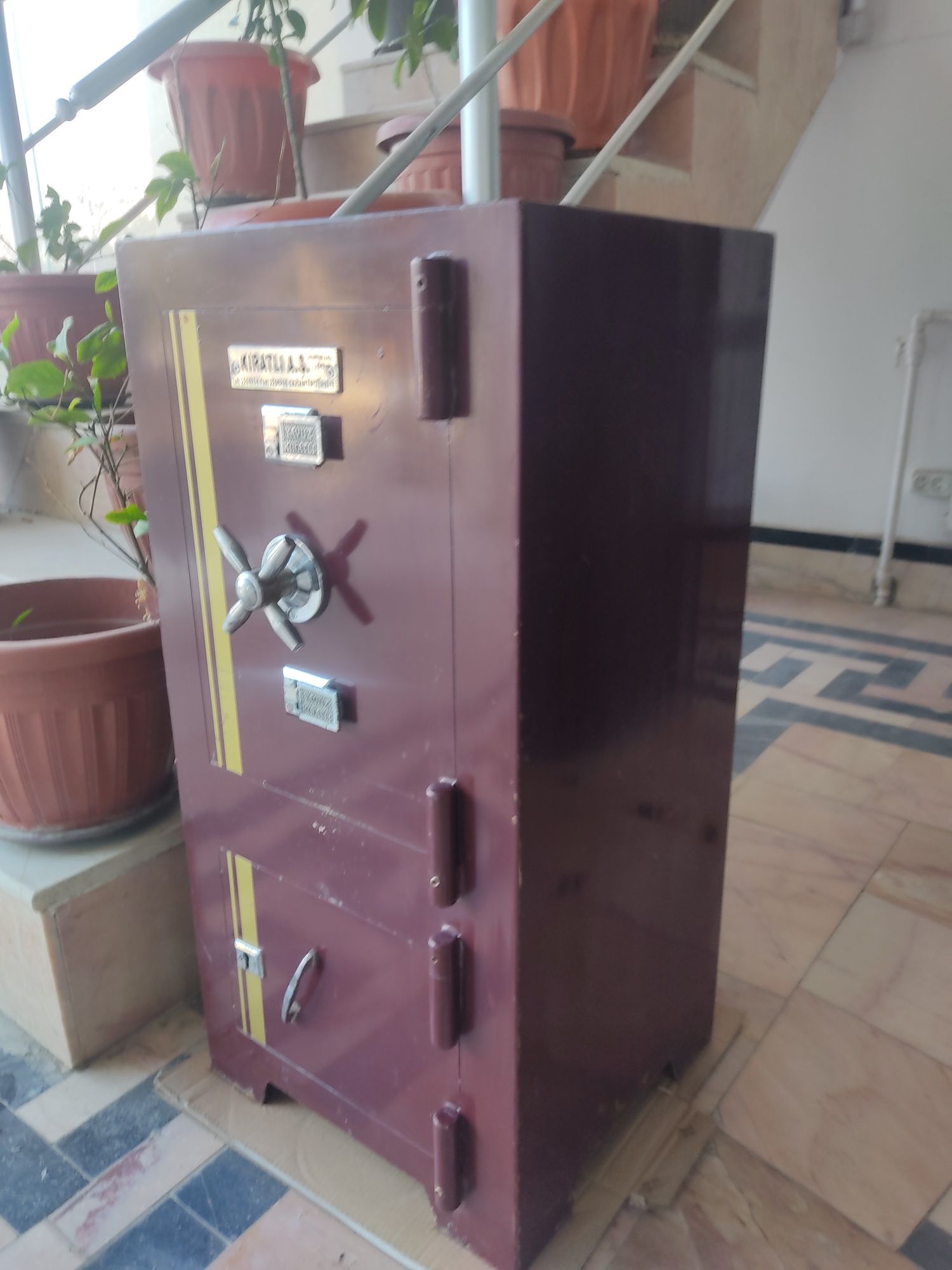 Огнеупорный сейф для документов Kiratli A.S.