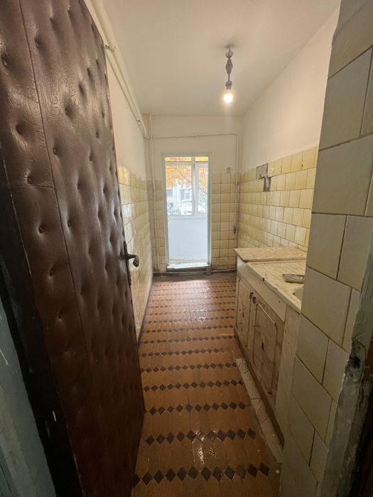 Apartament 2 camere, parter.