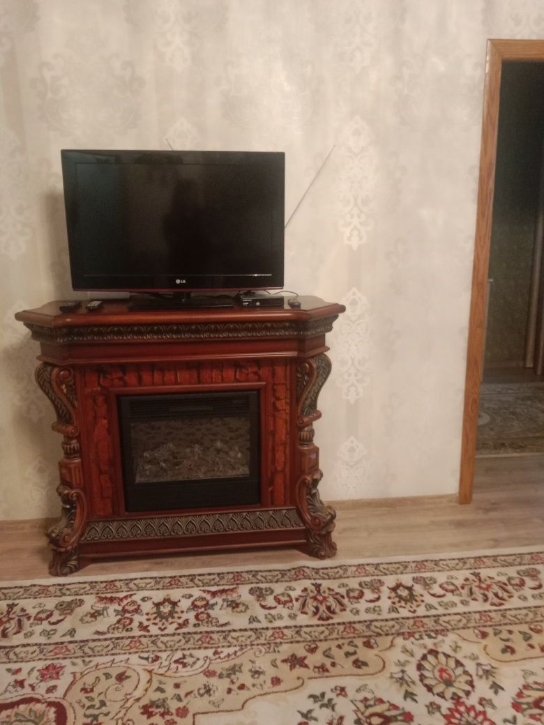 Продам 2 комнатную квартиру в центре  города