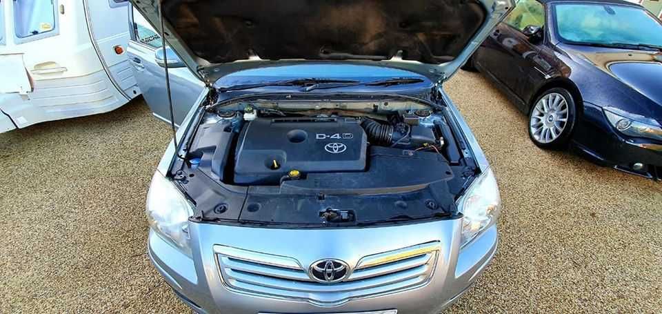 Dezmembrez Toyota Avensis 2008, 2.2 D4 177cp euro 4 cutie in 6 viteze