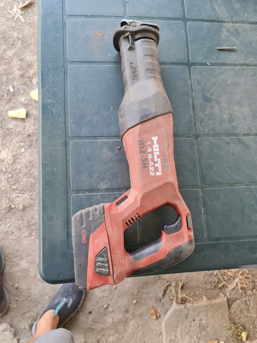 Vând fierăstrău sabie hilti