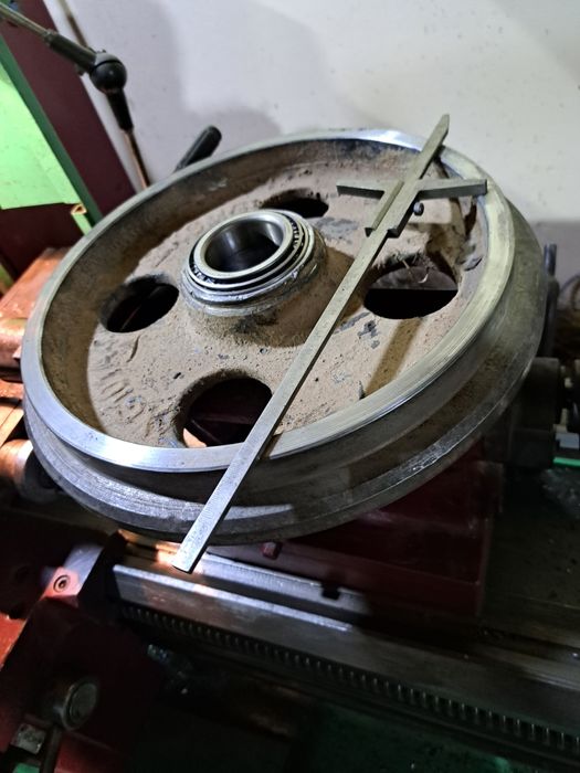 Reparatie roata conducatoare BULDOZER