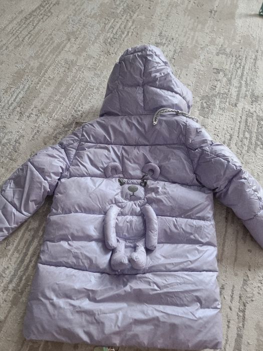 Продам куртку на девочку