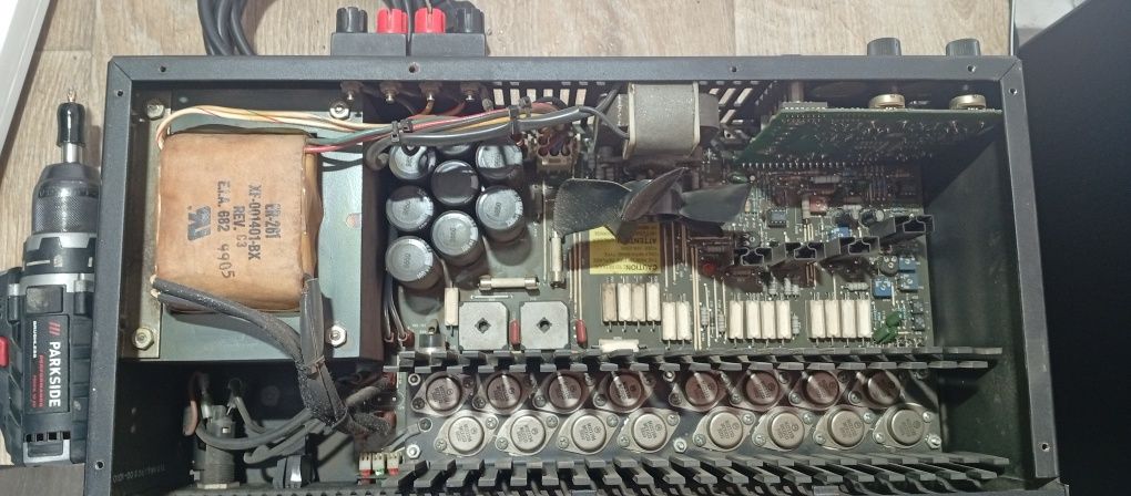 Професионално стъпало QSC USA-900 2X450w
