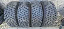 Anvelope Goodyear UltraGrip ICE Arctic Suv 4X4 225/65 R17 102T M+S