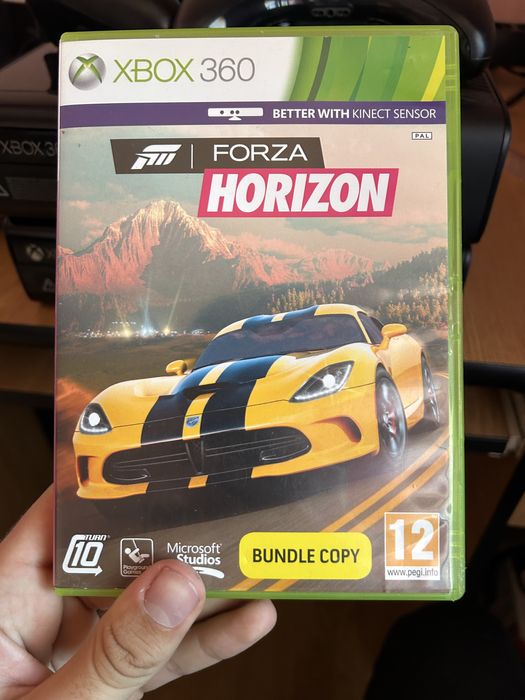 Vand doua Xbox 360, kinekt, forza horizon 1 si Dance Central 3