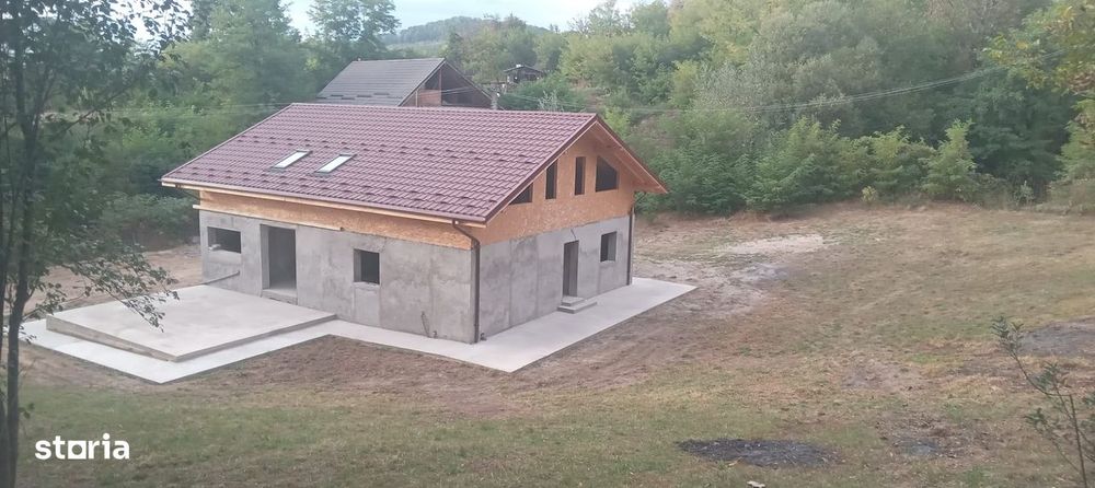 Casa Iedera de Sus - Dambovita / Moreni