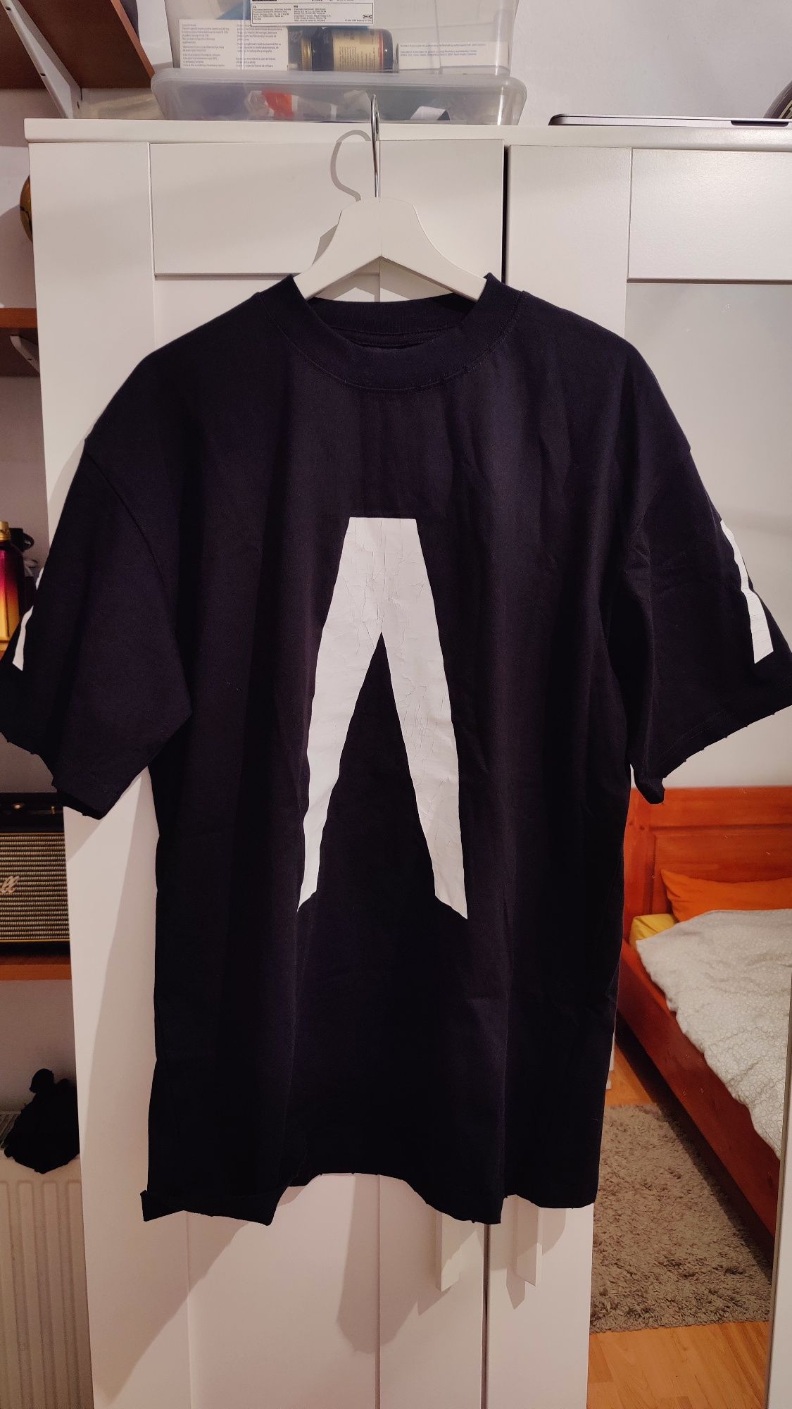 Vand tricou Balenciaga Archive Series Connected cu tag NFC marimea L