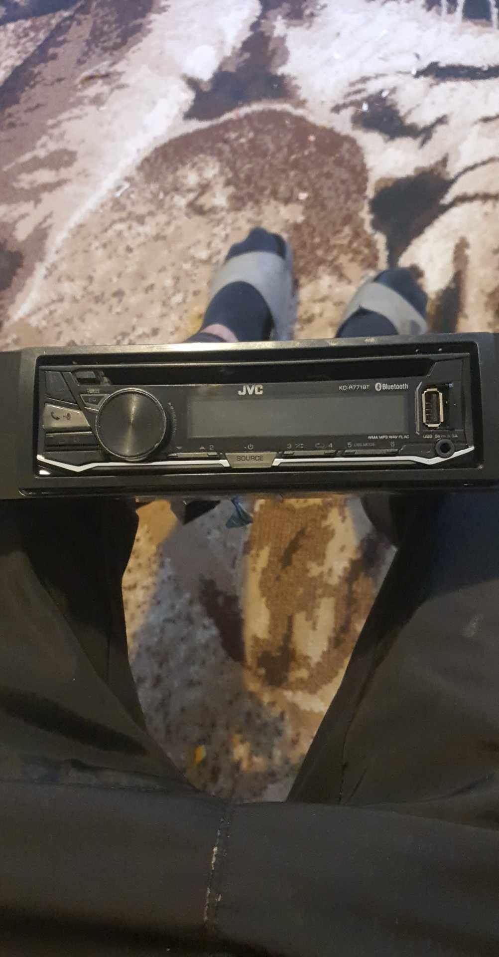 Vând casetofon jvc 150 de lei urgent