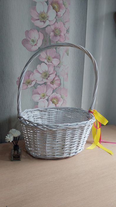 Продам корзину декоративную