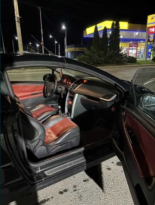 Peugeot 207 CC
Peugeot 207 CC