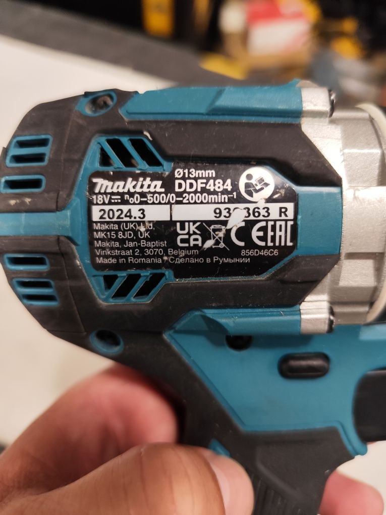 Акумулаторен безчетков винтоверт Макита Makita DDF484 + 3Ah 100% ориги