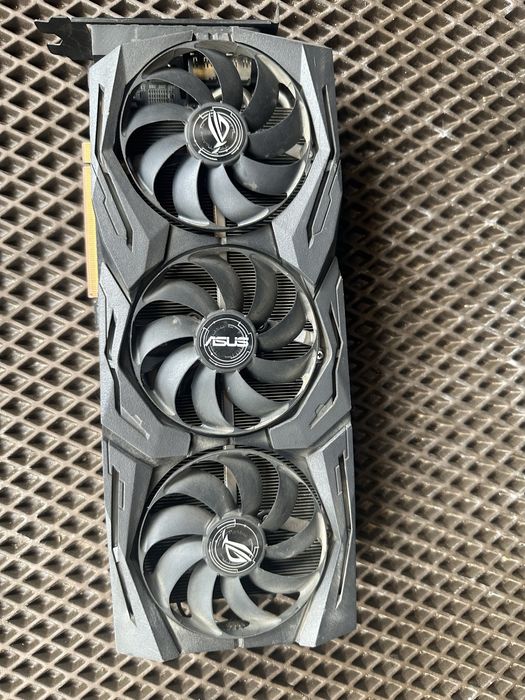 Radeon RX 5700 XT ASUS ROG