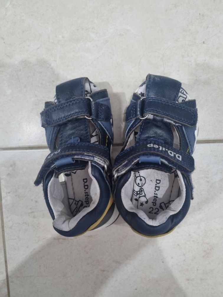 Sandale D D Step marimea 22