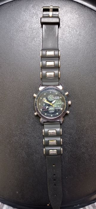 Vând ceas de mana barbatesc