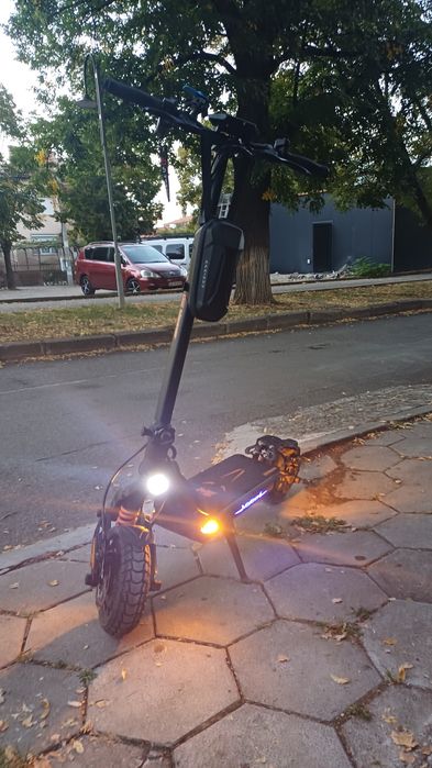Електрическа тротинетка kukirin G2 master 2025