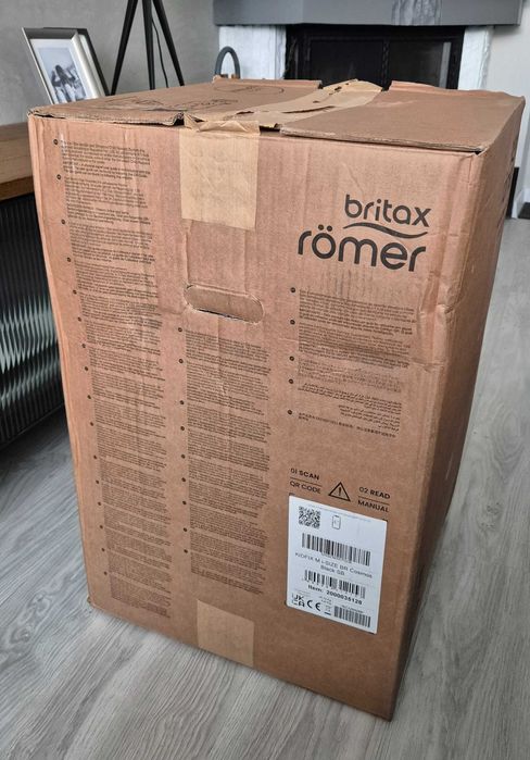 Ново детско столче Britax Römer Kidfix M i-Size (3.5 - 12год) с ISOFIX