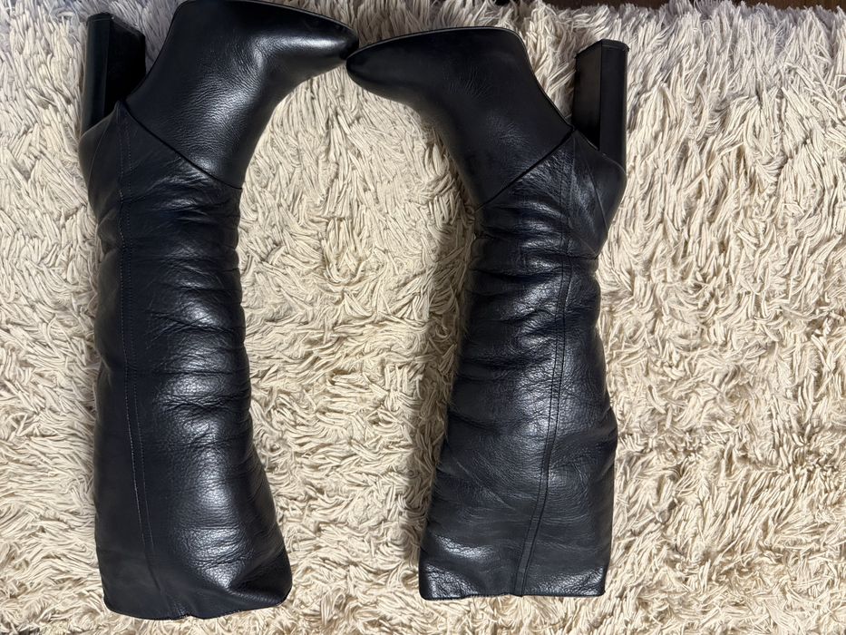 Кожени ботуши Зара