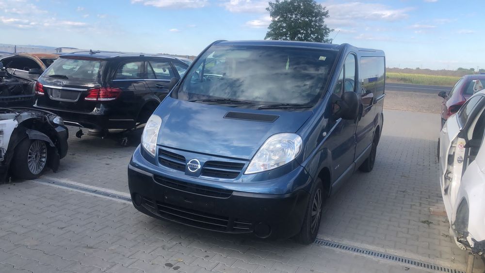 Dezmembram Renault Trafic 2.0 diesel an fabr 2009