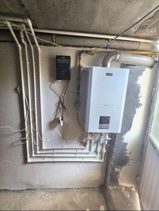 Қибрай тумани Тинчлик маҳ. 3 сотихли 4 хонали янги уй сотилади..