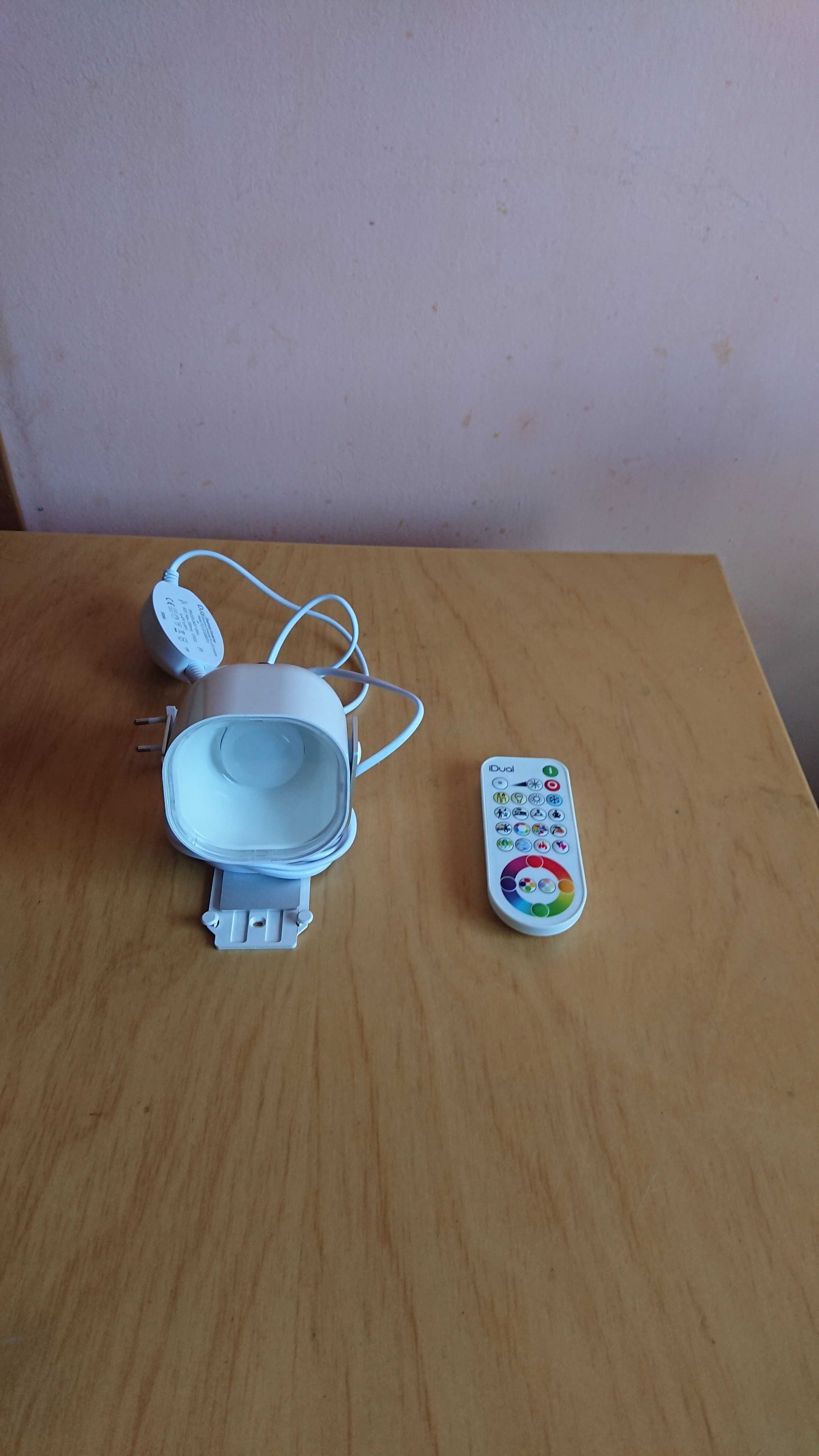 Proiector Idual cu telecomanda