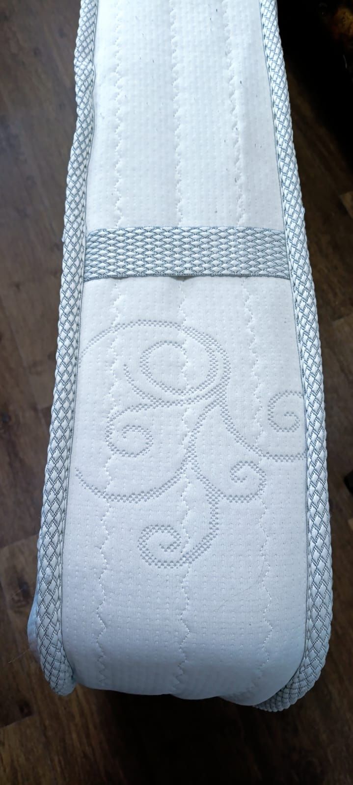 Срочно продам Матрас 80*200
