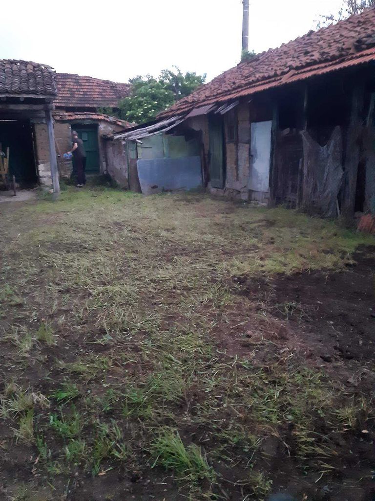 Продава се Къща в Хасково, Дружба 1 - 1 кв.м за 153000 €/кв.м - Снимка #10