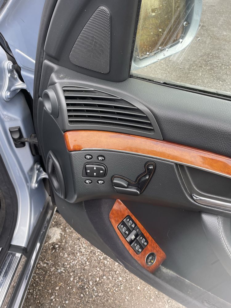 Мерцедес S класа W220
