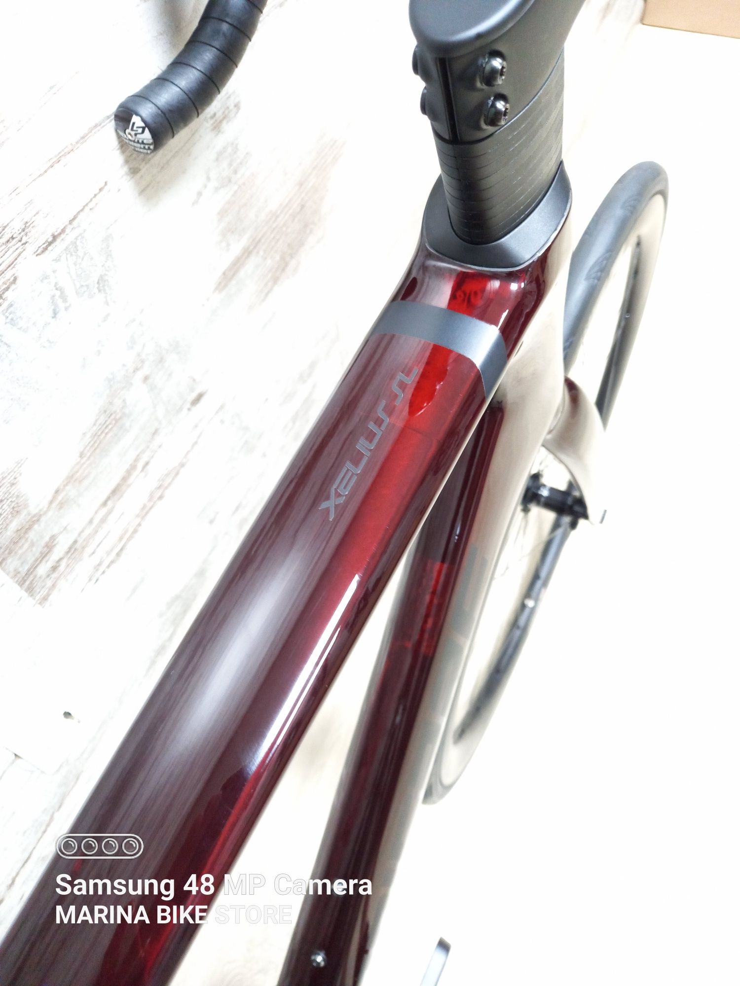 НОВ карбонов шосеен велосипед Lapierre Xelius SL 8.0 Dis