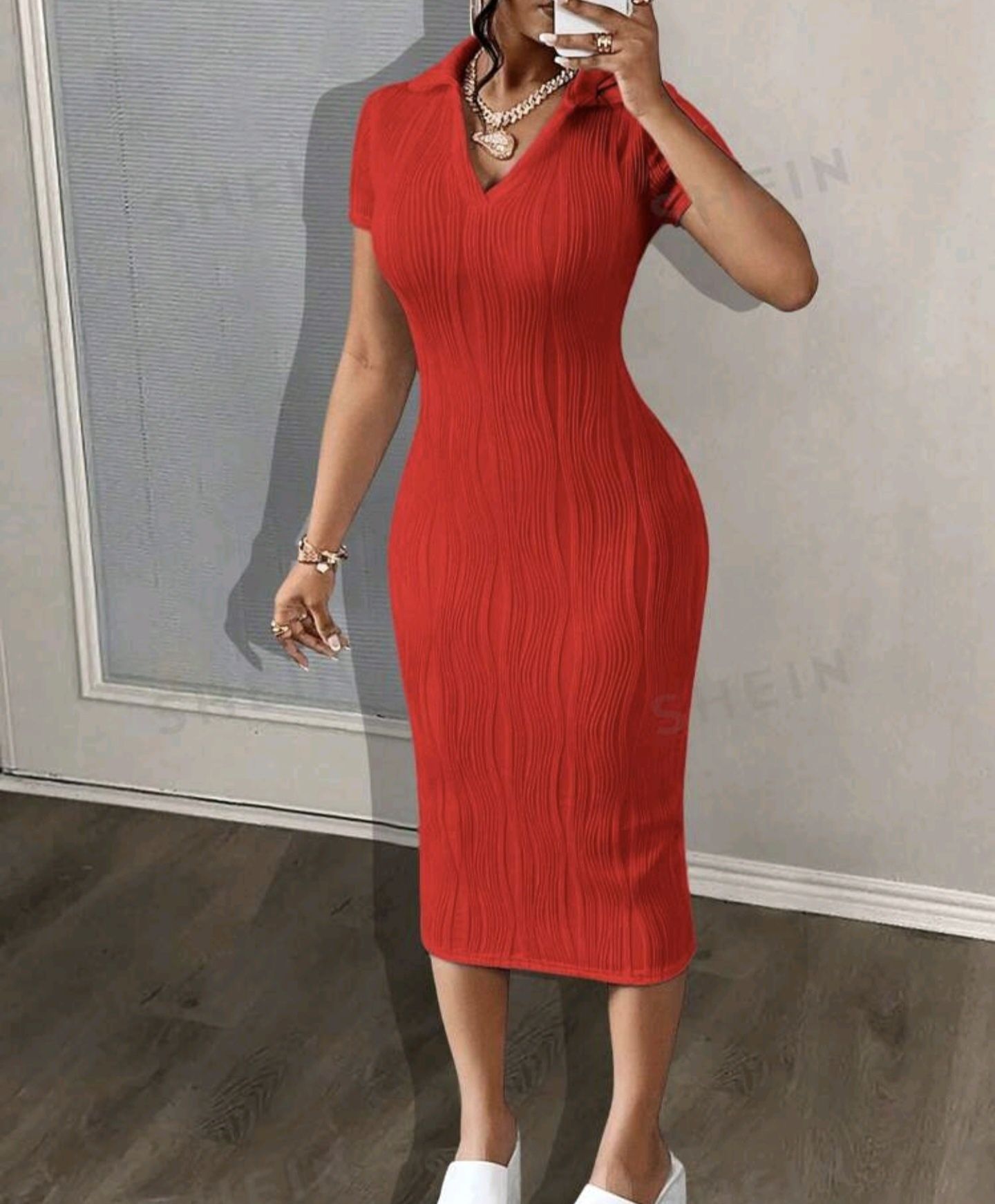 Rochie rosie midi
