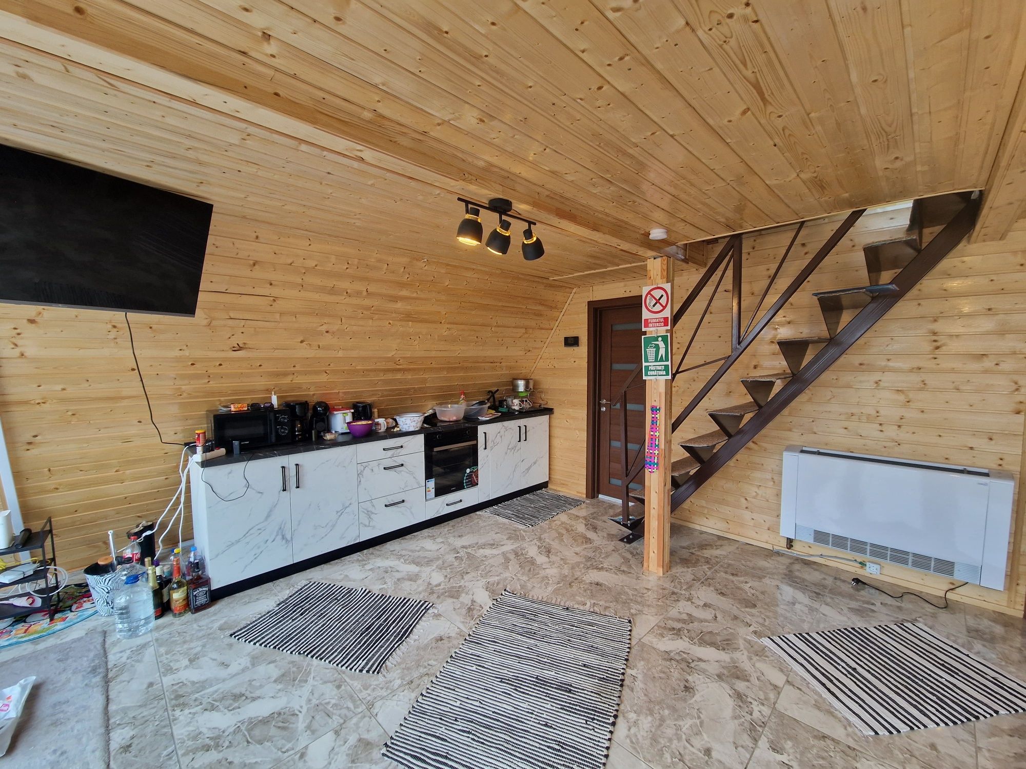 Cabana de inchiriat cu ciubar Daia noua