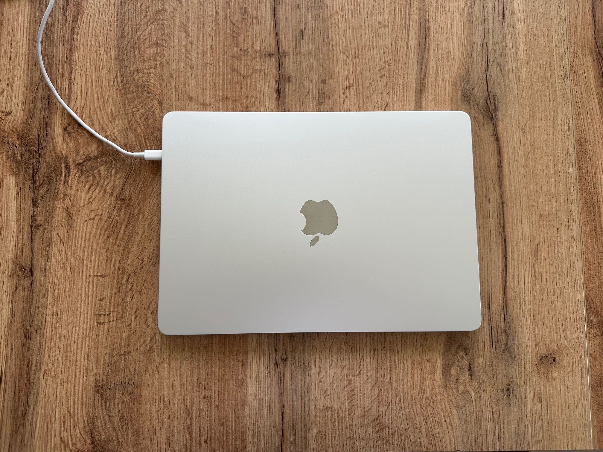 MacBook Air 13" M2 Chip 8-CPU, 10-GPU, 16RAM, 1TB SSD,ГАРАНЦИЯ 5.2027г