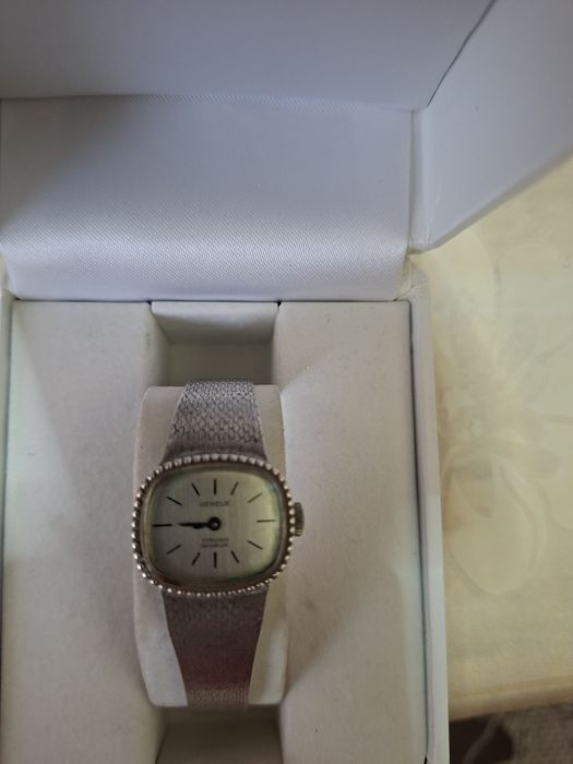 Ceas de argint  geneve 30 de grame