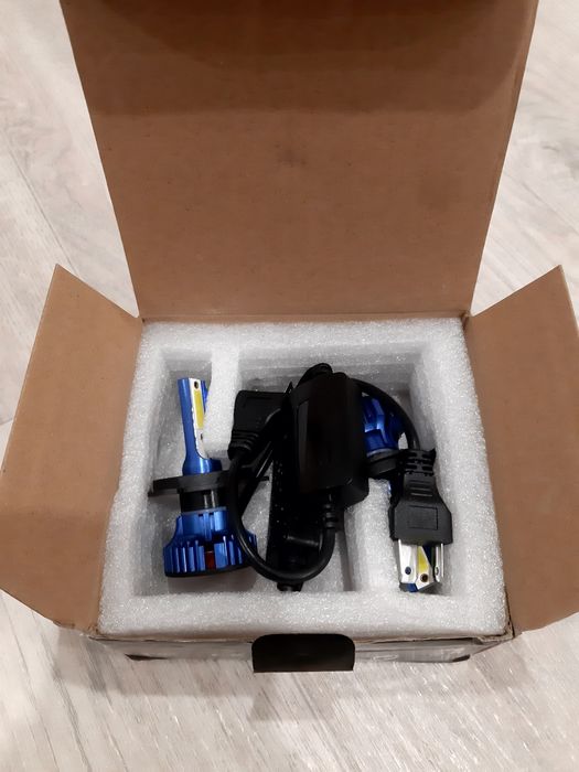 Продам лэд лампочки Н4