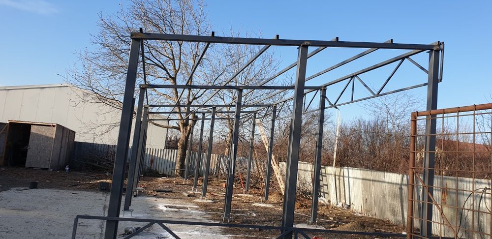 Vand structuri și hale complete facem ori ce dimensiune dorește client