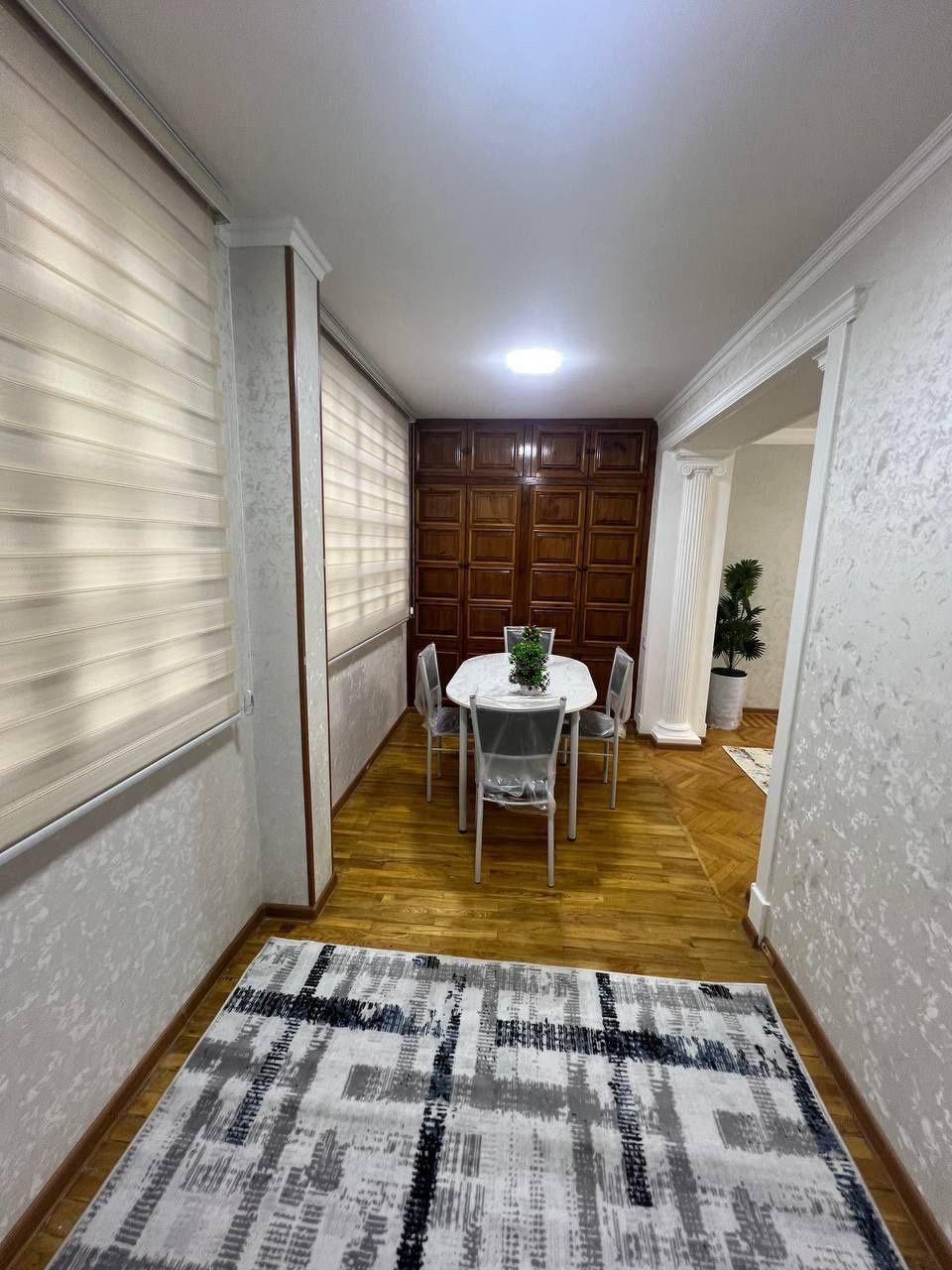 #БАЛКОН 2×6, 42м², Чилонзор 8 Квартал, 1\3\4, Квартира Сотилади