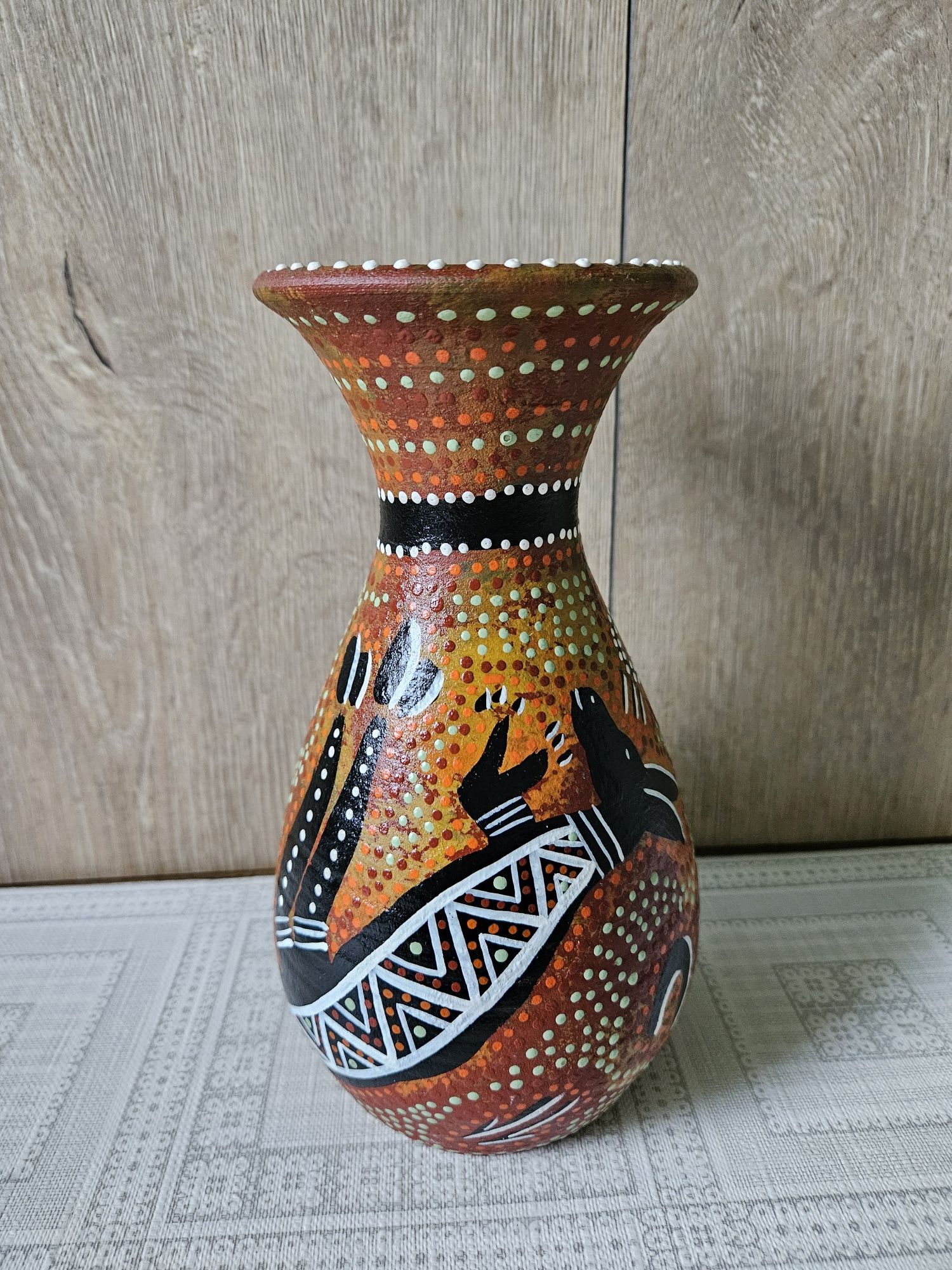 Vază (ceramica traditionala aborigenă,Australia)