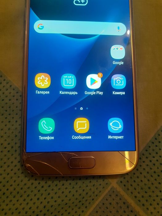 Продам смартфон самсунг