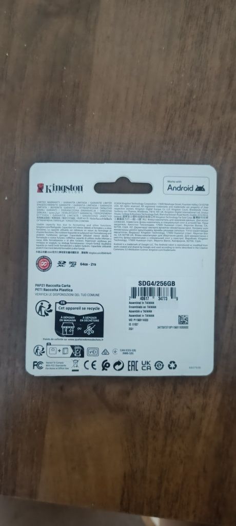 Карта памяти Kingston Secure Digital XC Canvas Go! Plus SDG4/256GB 256