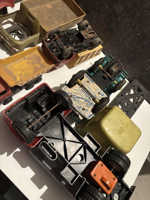 Лот от стари детски играчки за части