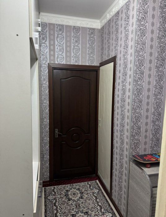 Продажа 1 хона 4 етаж 5 етажл 
Тасикбойов 3 канечка
42 кв
42 кв