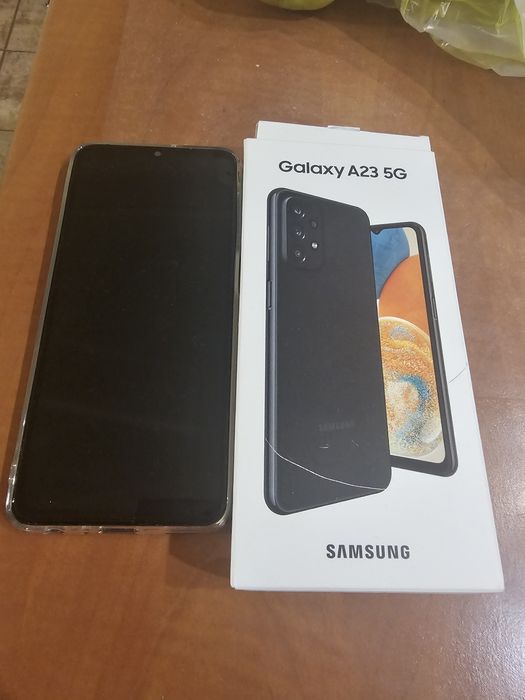 Продавам Samsung a23