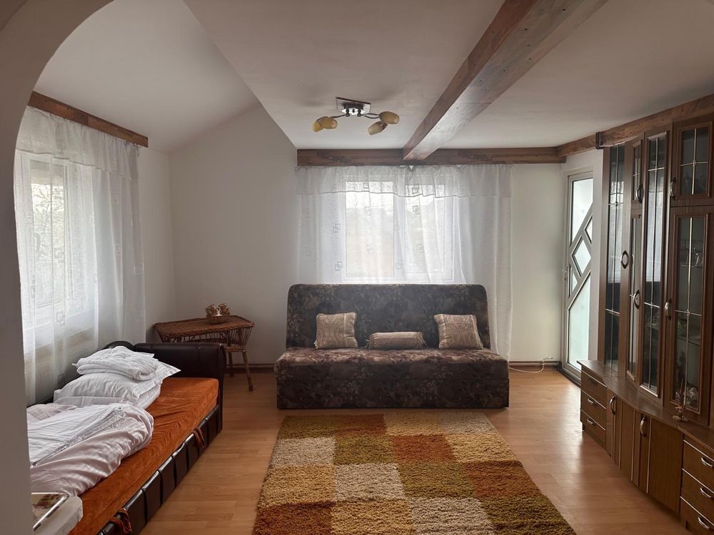 Casa de vanzare 240 mp, teren 850 mp