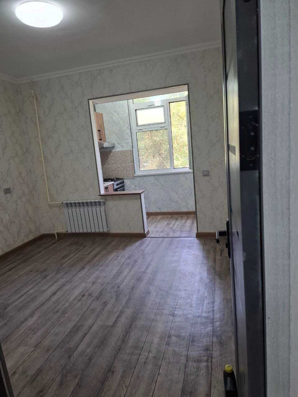 Корасув Лисунова 1/2/4, балкон 1*3, с ремонтом
