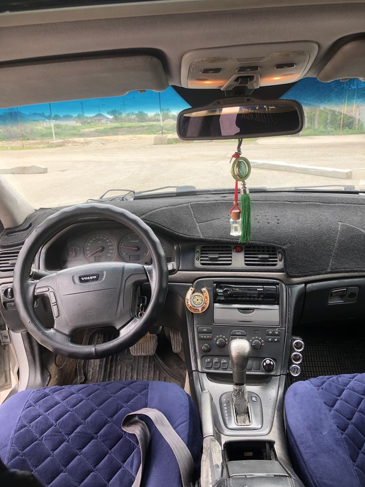 Продам машину volvo s80