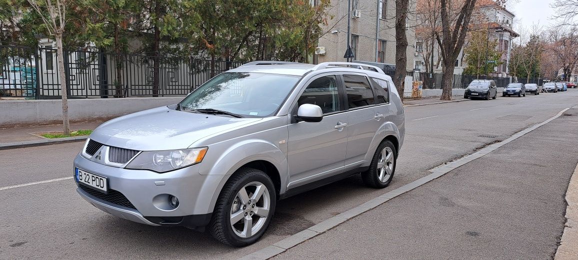 Mitsubishi Outlader 2010 -  KM 159000