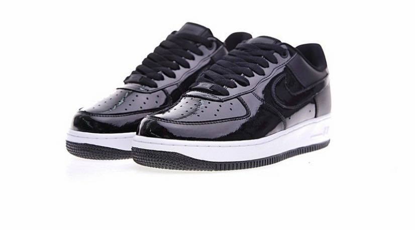 Nike Air Force 1 Low 07 SE patent black reflective silver