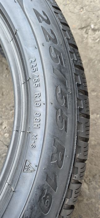 4 anvelope iarna ca si noi Pirelli 225/55/19.Pretul este pe bucata.