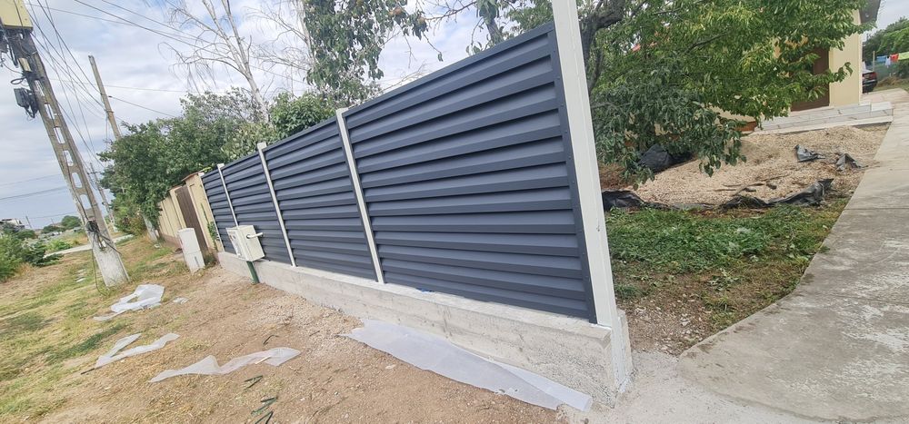 Garduri și porți metalice